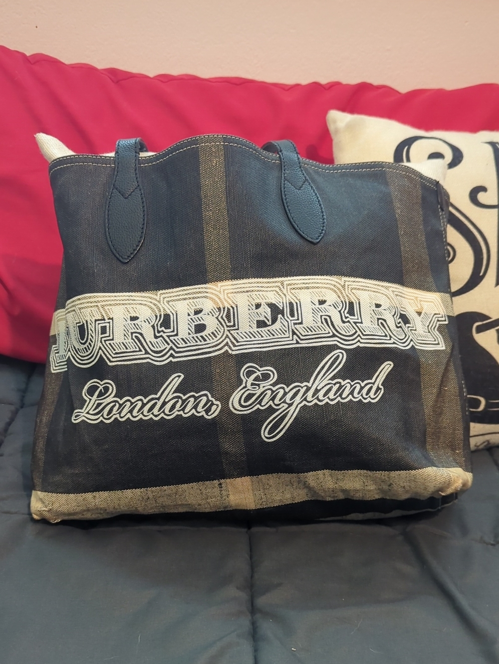 Authentic Burberry London Reversible Doodle Tote Bag Made In Italy